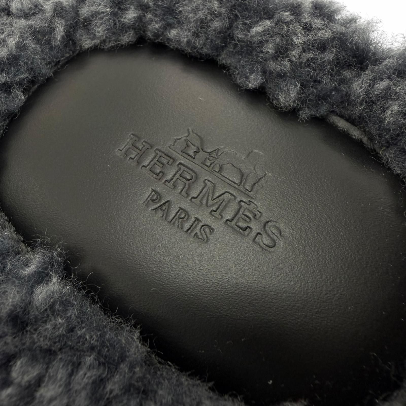 Hermes Izmir Shearling Leather Logo Boa Slide Sandals Gray — view 7