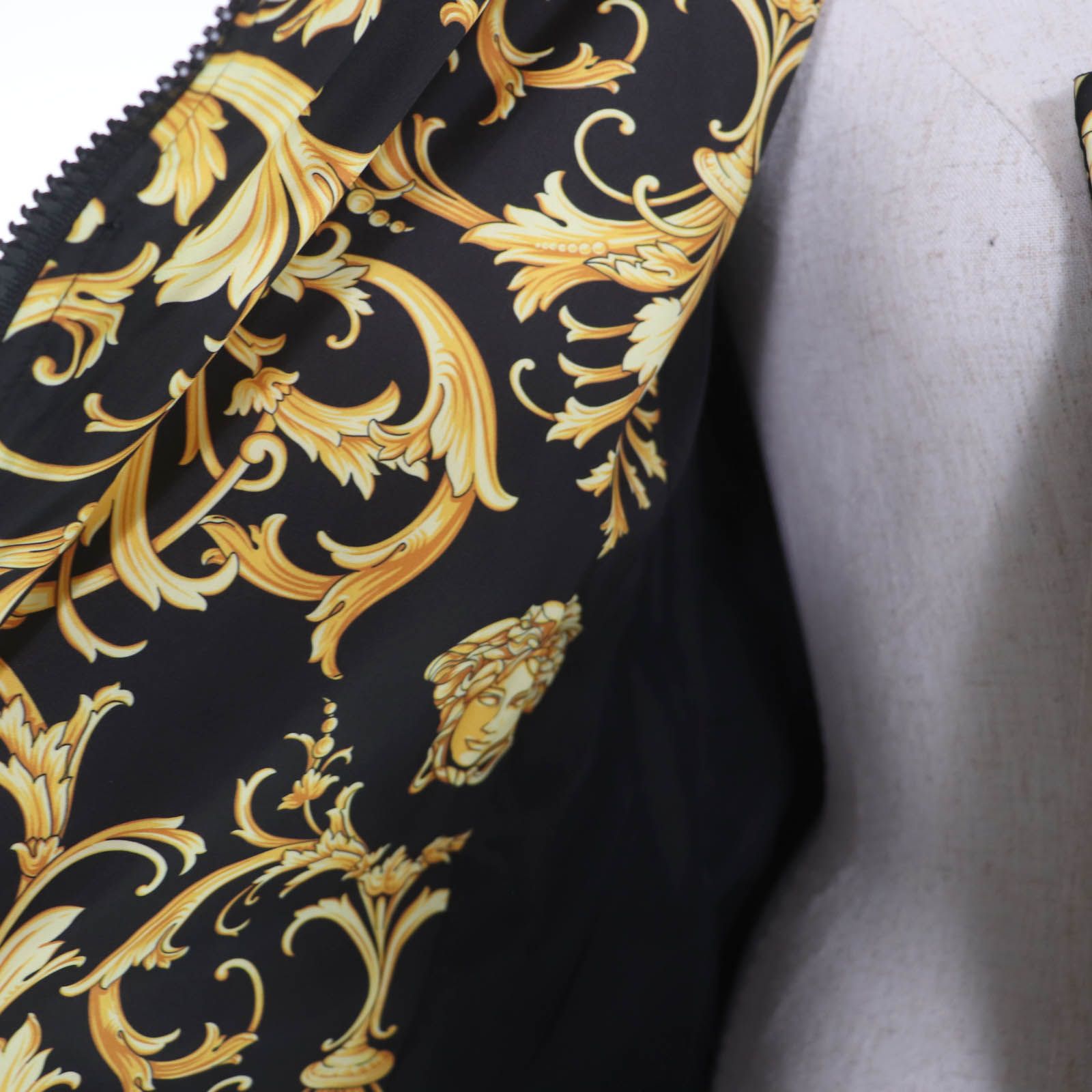 Versace Baroque Medusa Pattern Zip UP Long Length Coat Black Yellow 38 — view 5