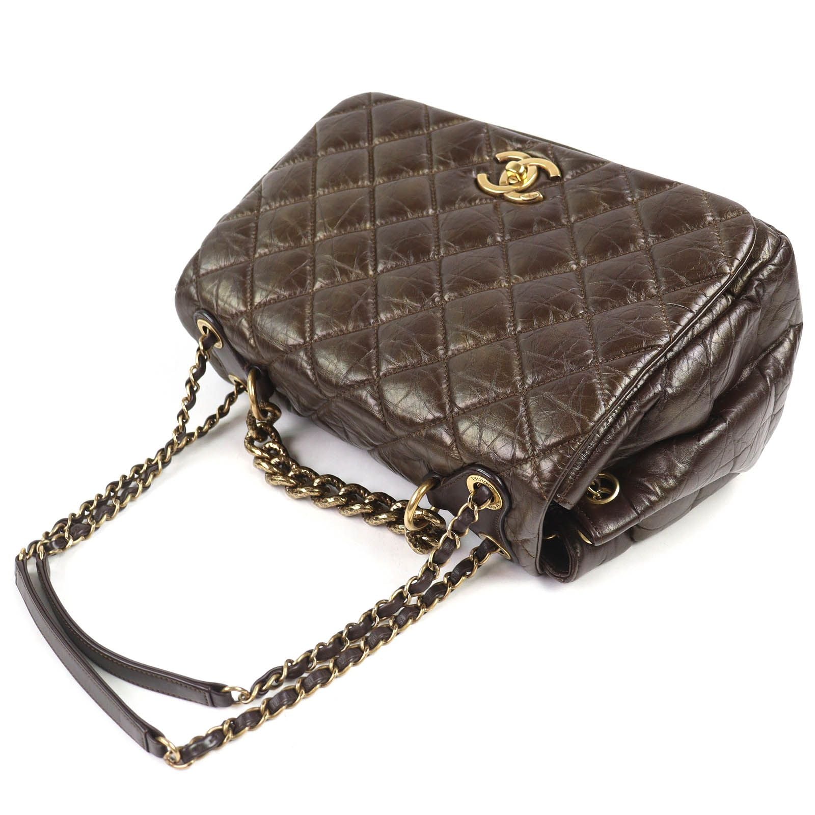 Chanel Paris Bombay CC Logo Quilted Aged Calfskin Chain Shoulder Bag Brown — view 4