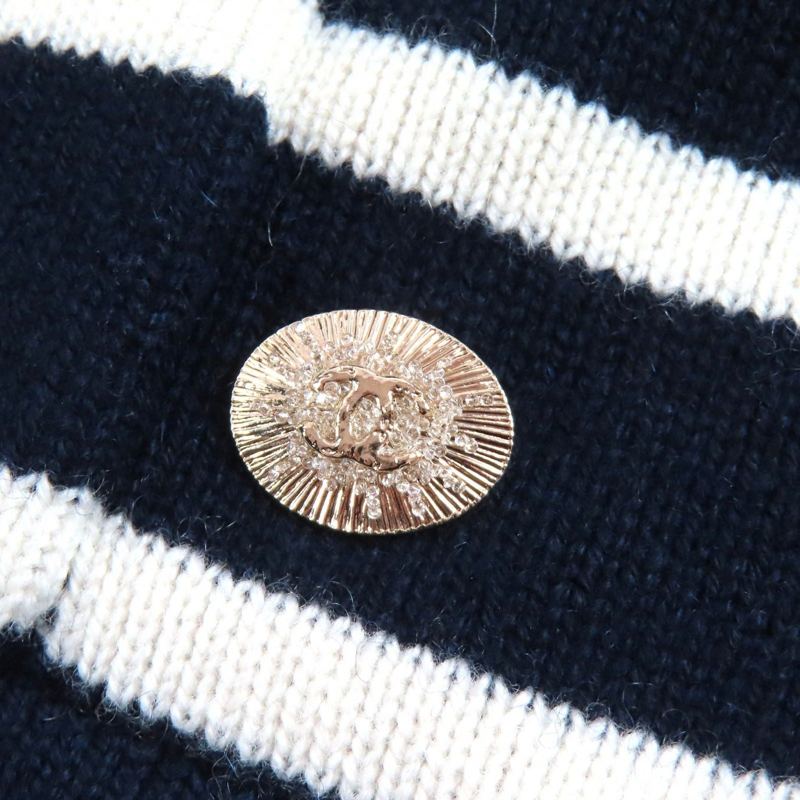 Chanel Cashmere CC Logo Border Pattern Hoodie Knit Navy White 36 Recommended — view 5