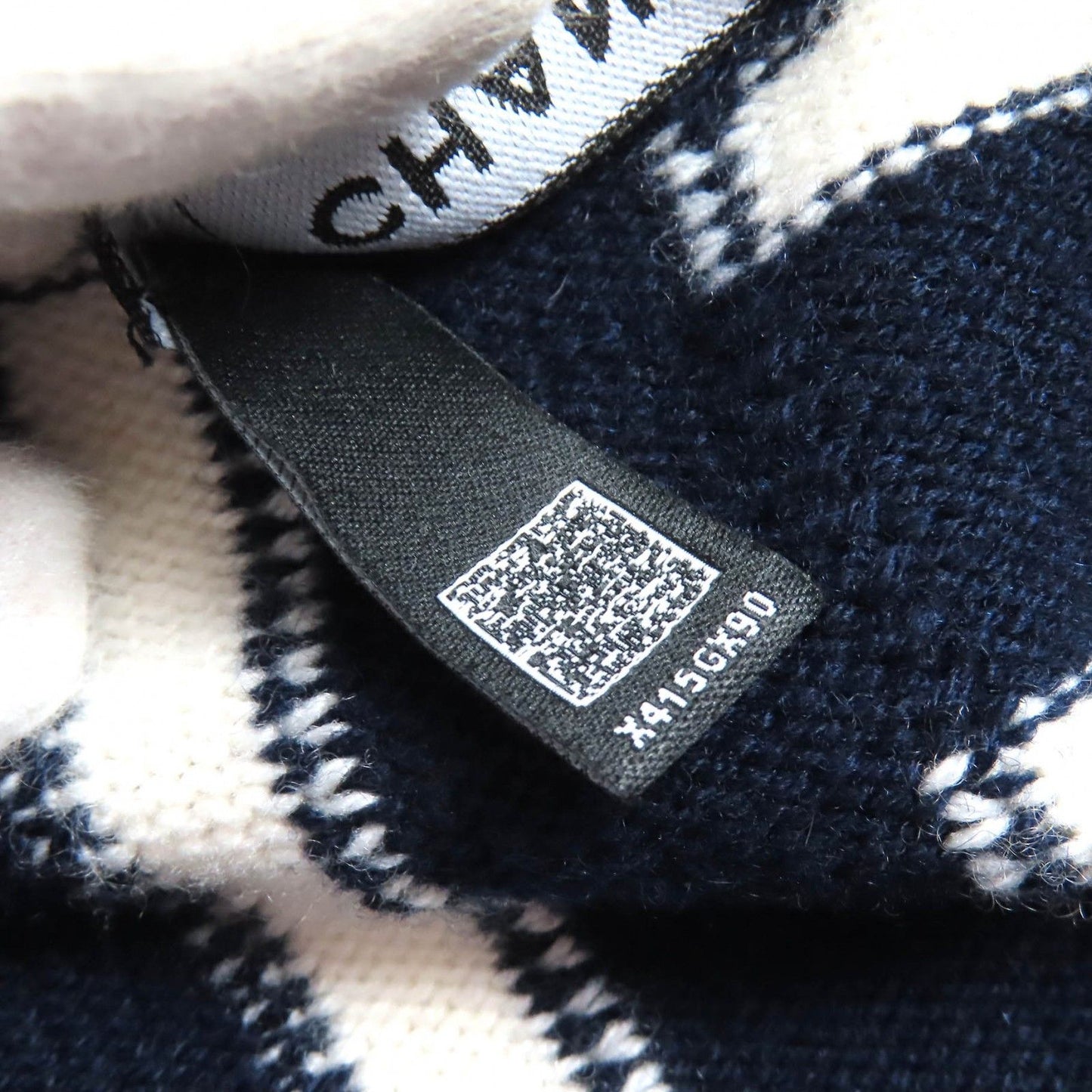 Chanel Cashmere CC Logo Border Pattern Hoodie Knit Navy White 36 Recommended — view 7