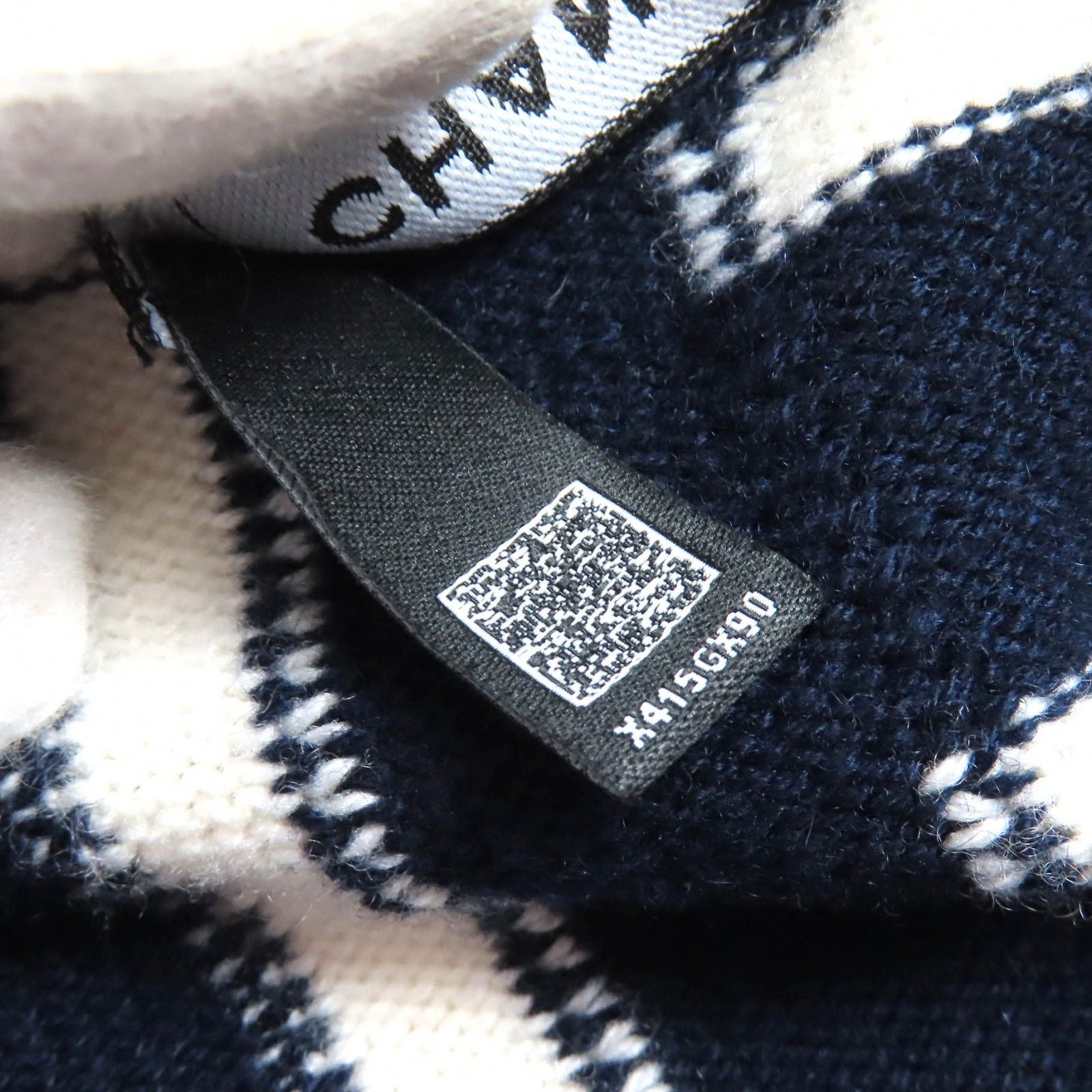 Chanel Cashmere CC Logo Border Pattern Hoodie Knit Navy White 36 Recommended — view 7