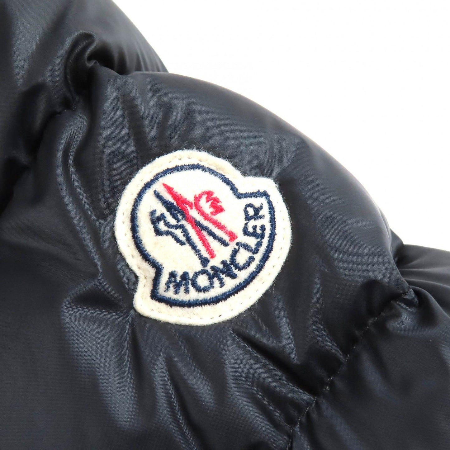 Moncler Hermine Logo Patch Hooded Down Jacket Coat Black 00 Silhouette — view 6