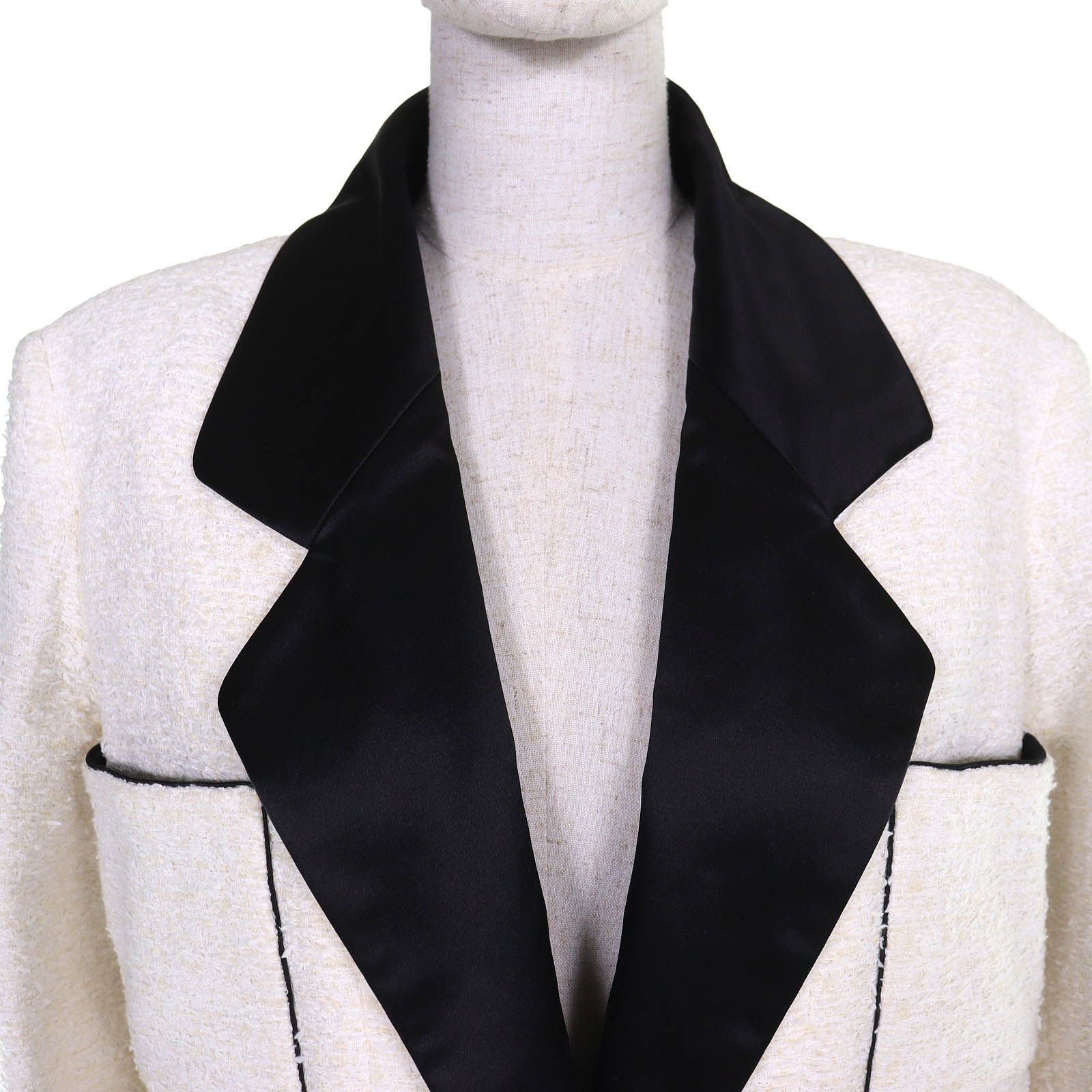 Chanel Lion Coco Button Satin Color Tweed Jacket Lining 100% Ivory Black 34 — view 4