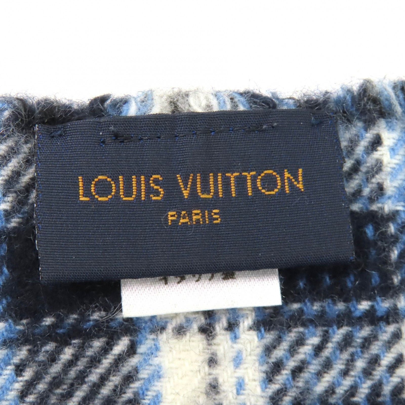 Louis Vuitton Echarpe Mini Reykjavik Cashmere 100% LV with Circle Brooch — view 6
