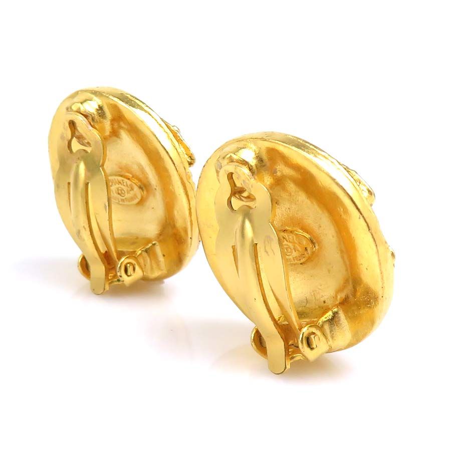 Chanel Earrings Vintee Gold — view 3