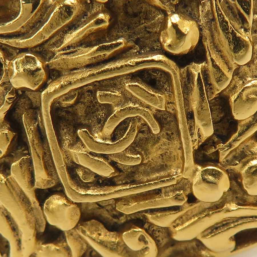 Chanel Earrings Vintee Gold — view 9
