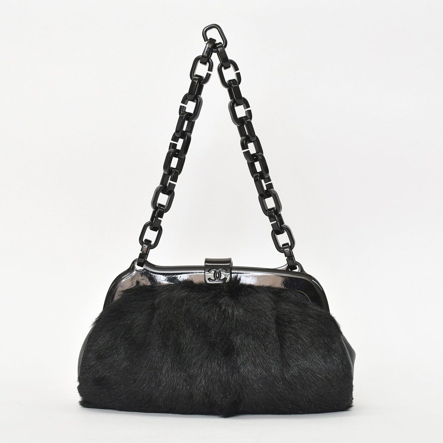 Chanel Plastic Chain Bag CC Logo Goat Fur Leather Black — view 2