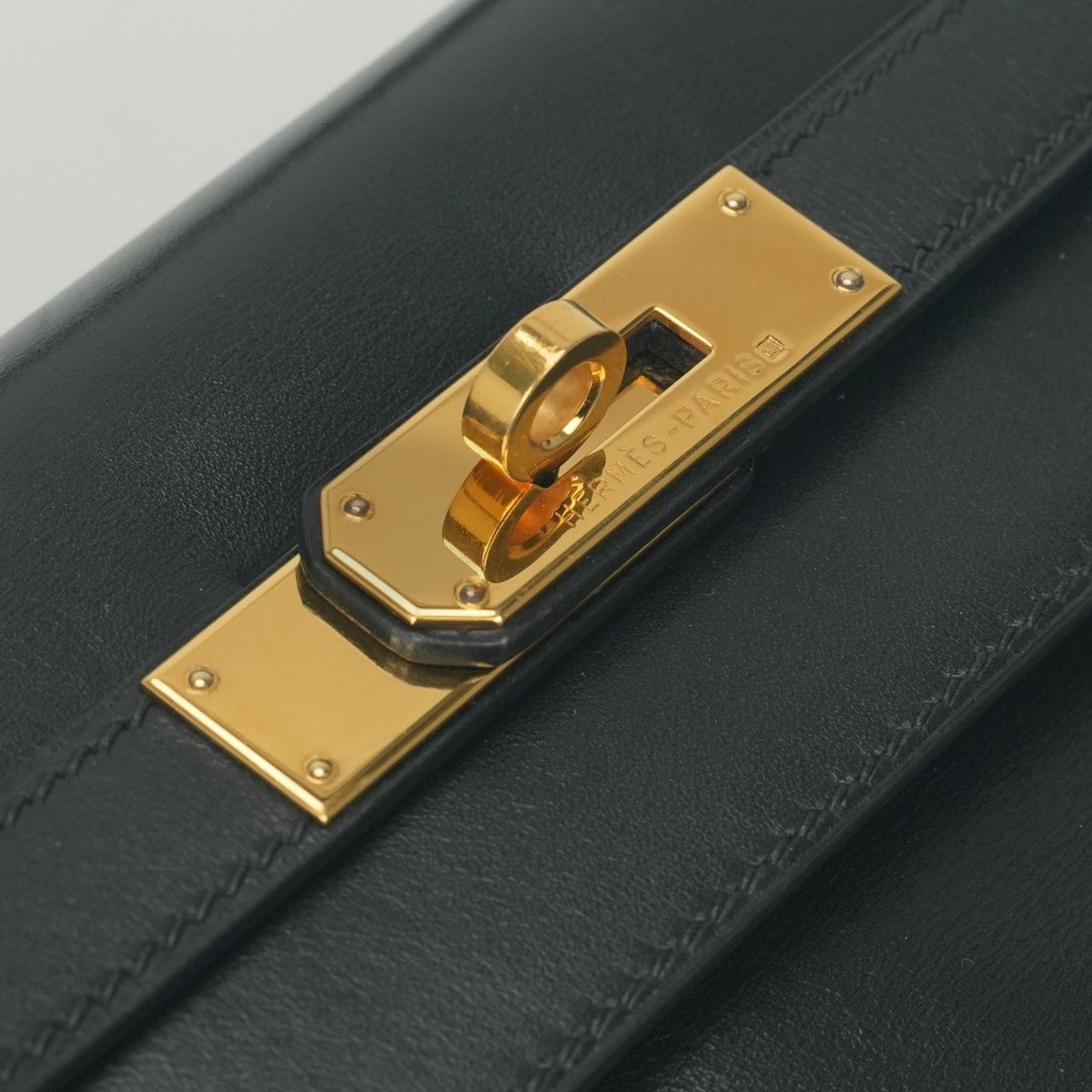 Hermes Kelly 28 Tote Shoulder Bag Box Calf Noir Black Gold 2-Way Sellier — view 7