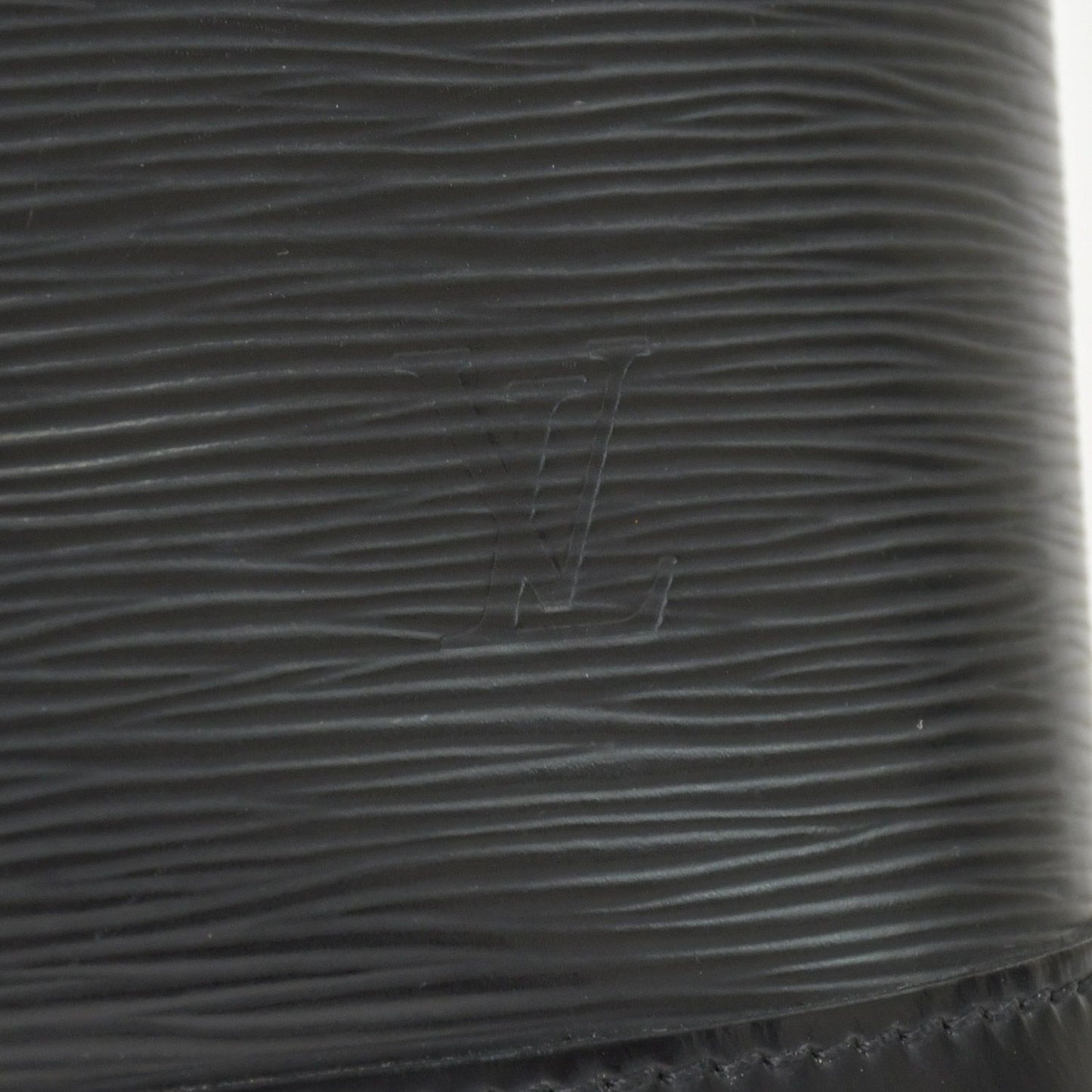 Louis Vuitton Alma PM Handbag Epi Leather Black Gold — view 5