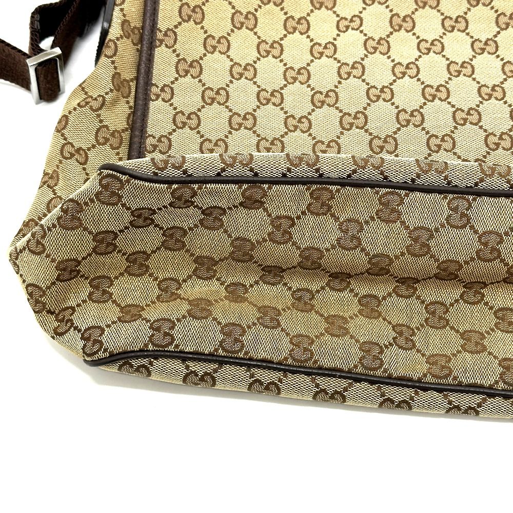 Gucci Shoulder Bag Logo Leather Plate GG Canvas Beige — view 4