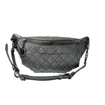 Chanel Waist Bag Silver Leather No 19 — view 2
