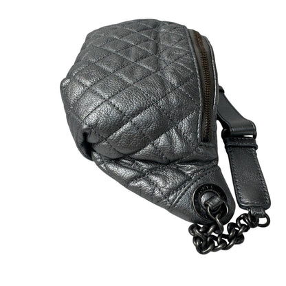 Chanel Waist Bag Silver Leather No 19 — view 5