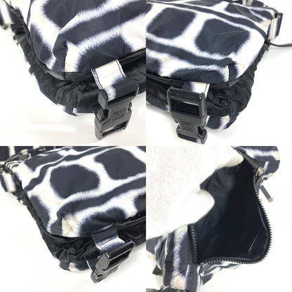 Chanel Shoulder Bag CC Logo Bicolor Nylon Black — view 7