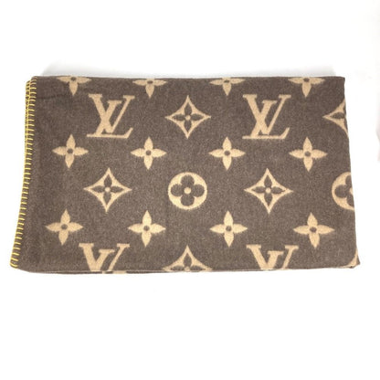 Louis Vuitton Rug Monogram Wool Angora Scarf — view 3