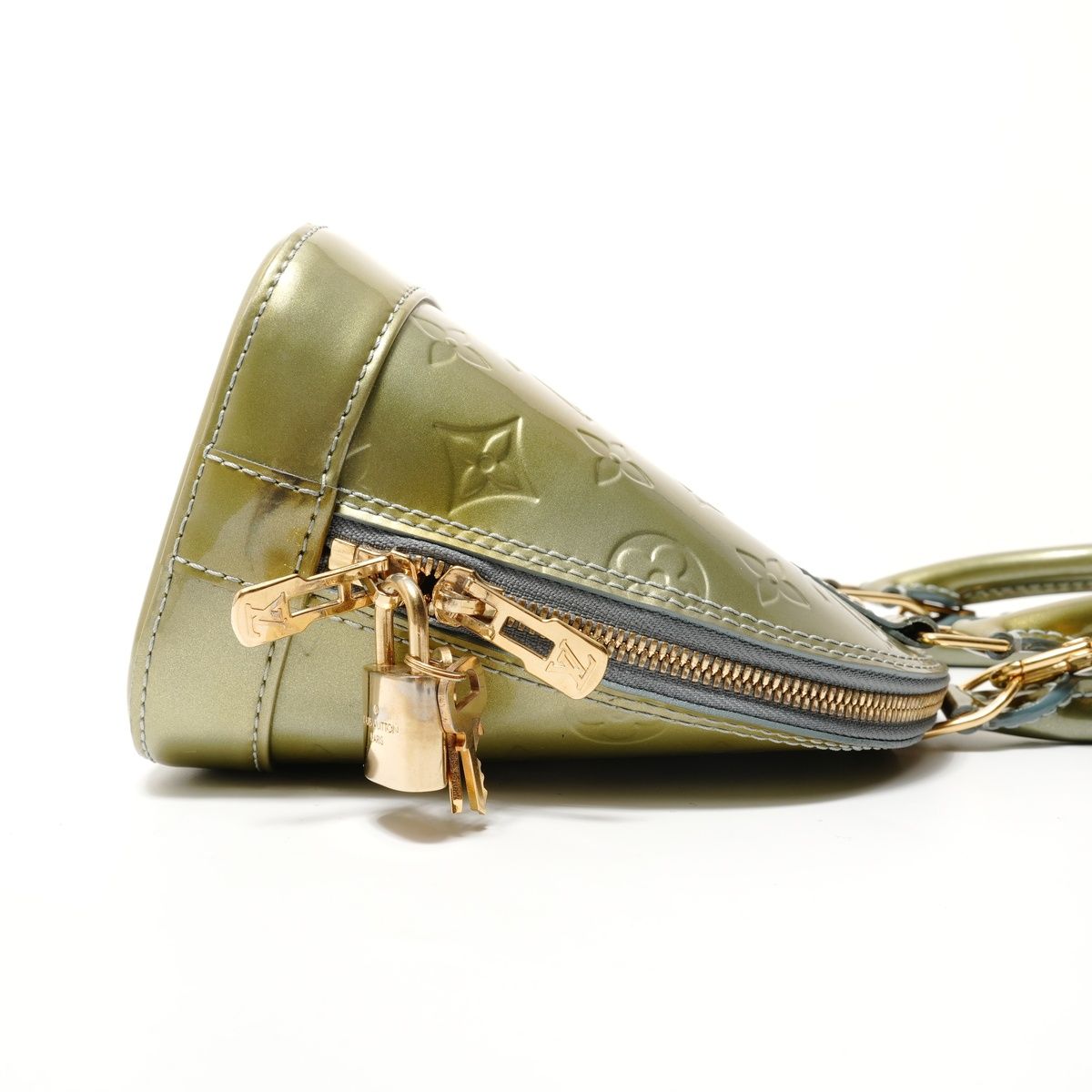 Louis Vuitton Handbag Alma BB Monogram Vernis — view 4