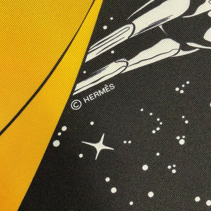 Hermes Scarf Carre 90 Noir Blanc Gold Space Derby — view 2