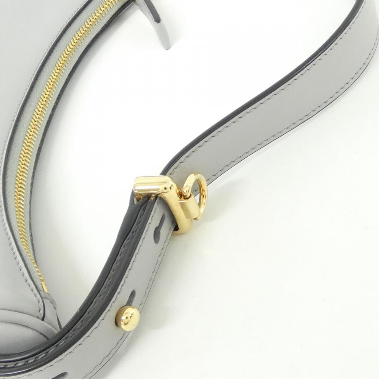 Prada Shoulder Bag Gold — view 4