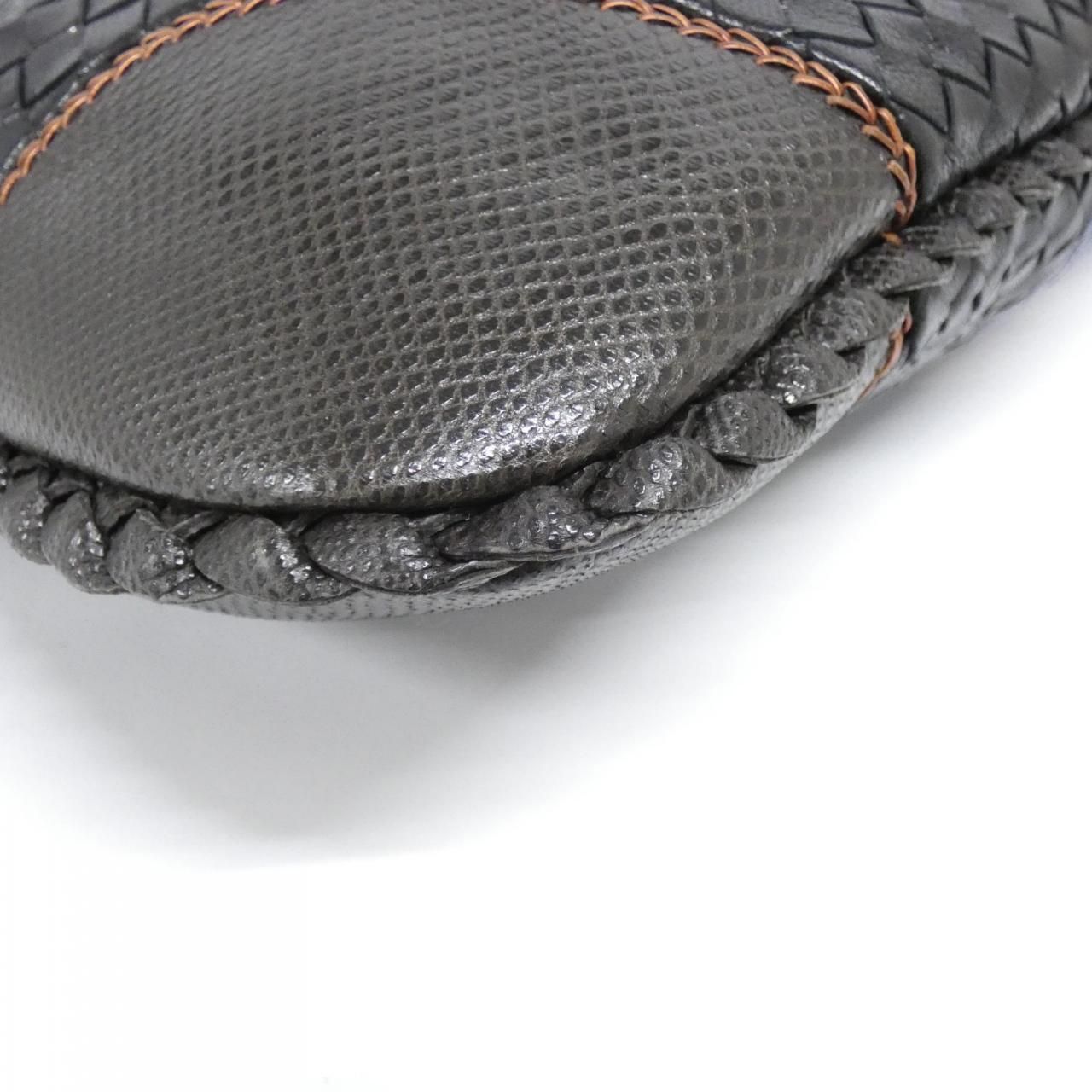 Bottega Veneta Shoulder Bag — view 3