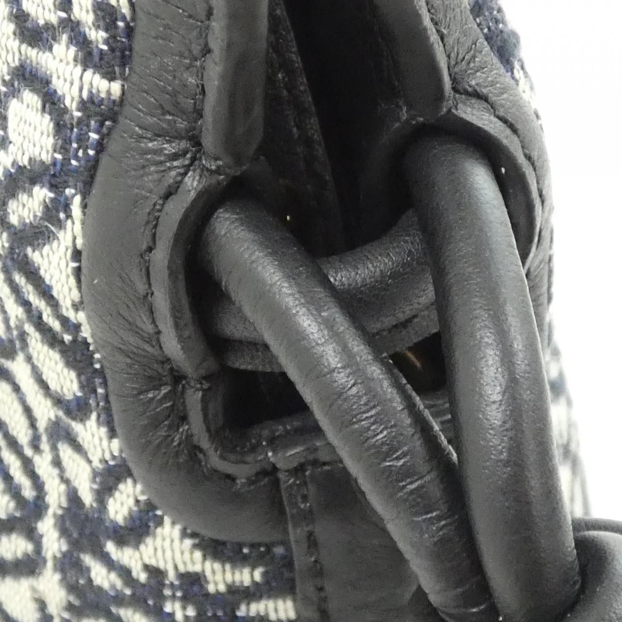 Loewe Flamenco Clutch Mini Bag — view 5