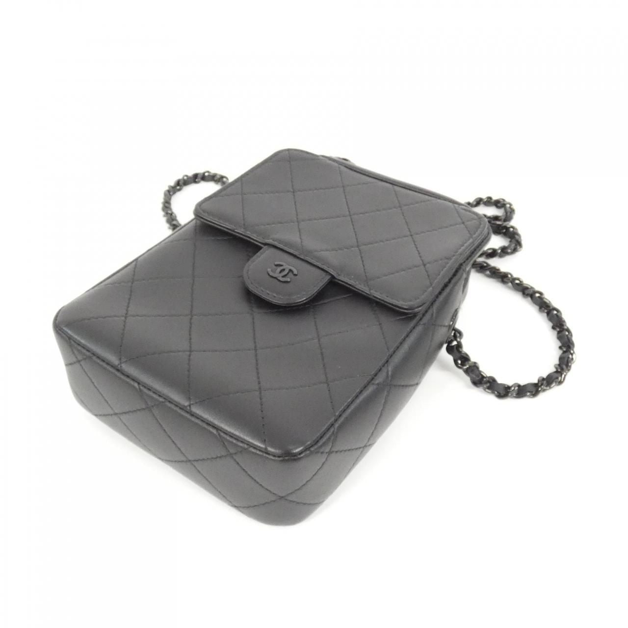 Chanel Chain Clutch Black — view 3