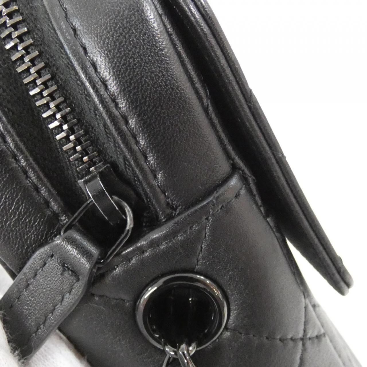 Chanel Chain Clutch Black — view 4