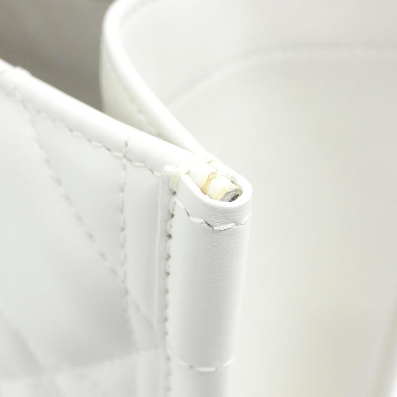 Dior Book Tote Gold — view 5