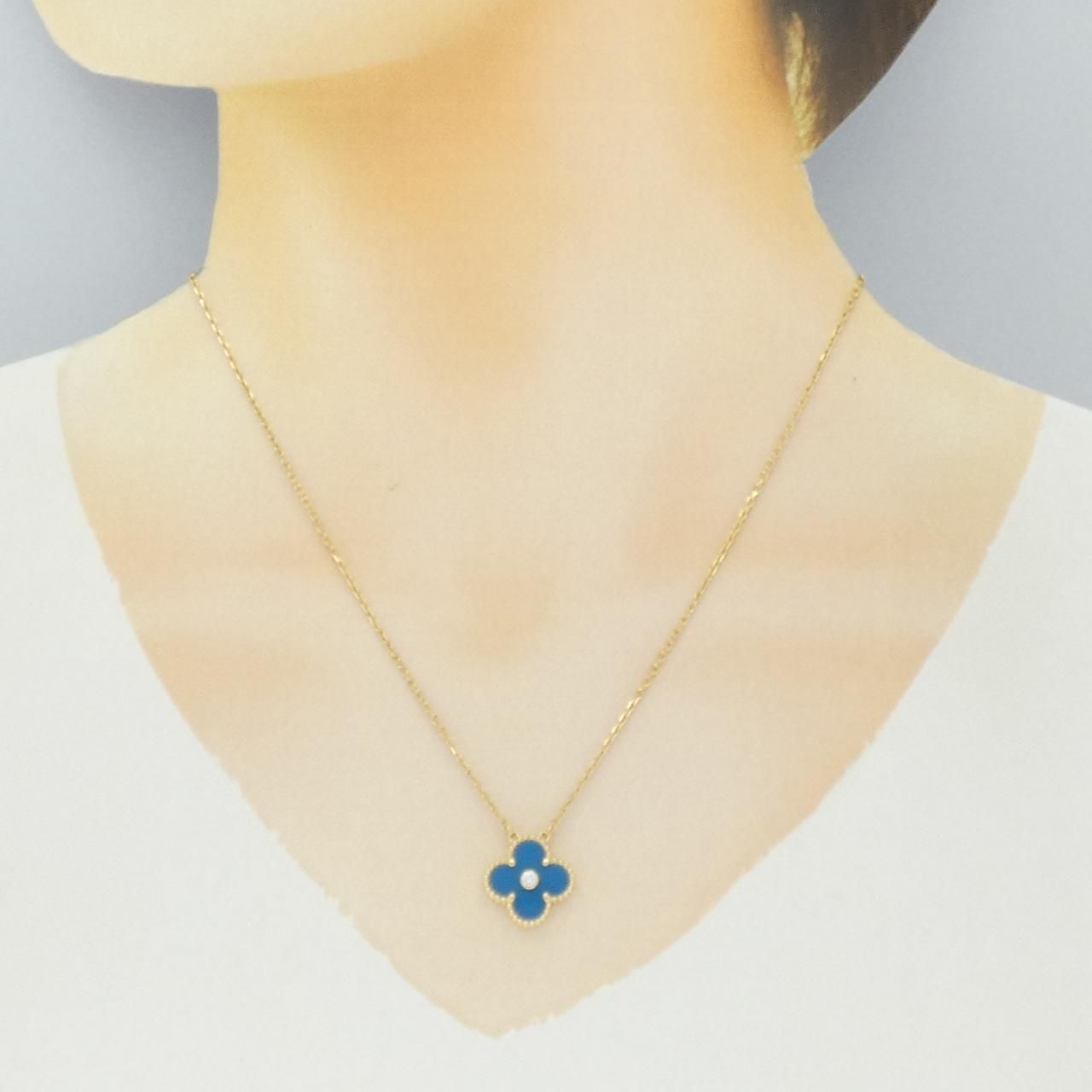 Van Cleef & Arpels Vintage Alhambra Holiday Limited Necklace — view 6