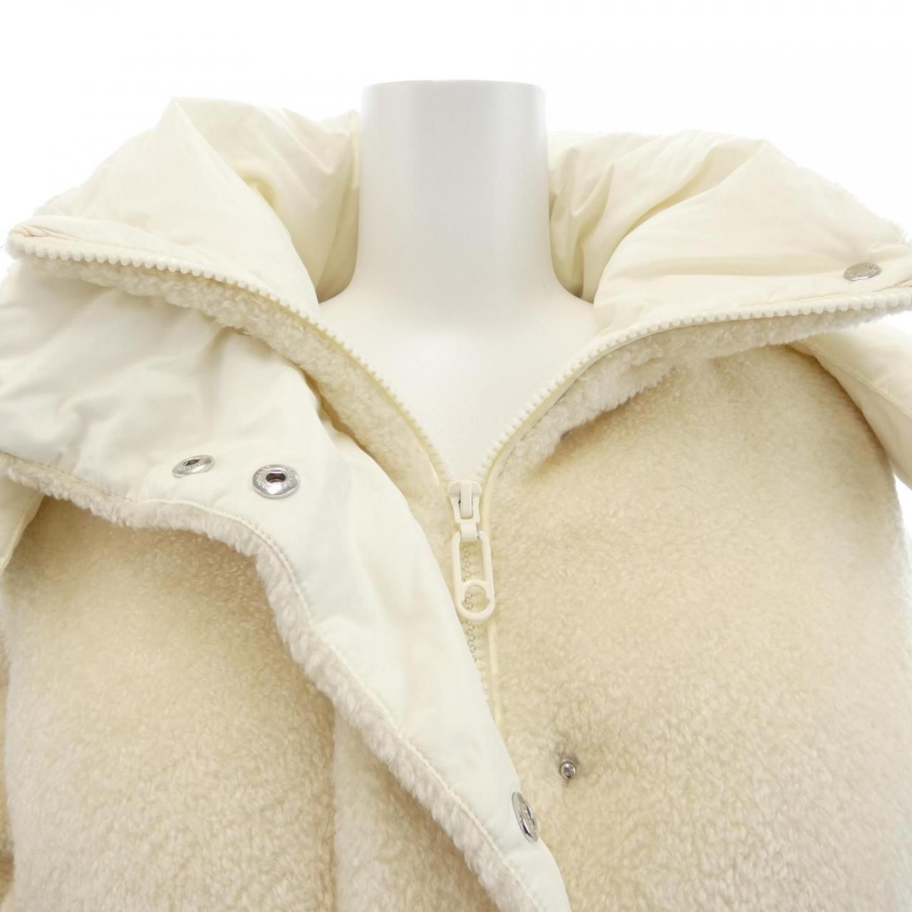 Moncler Brysur Down Jacket — view 5