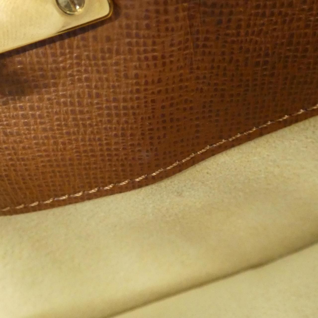 Louis Vuitton Monogram Slim Clutch — view 9