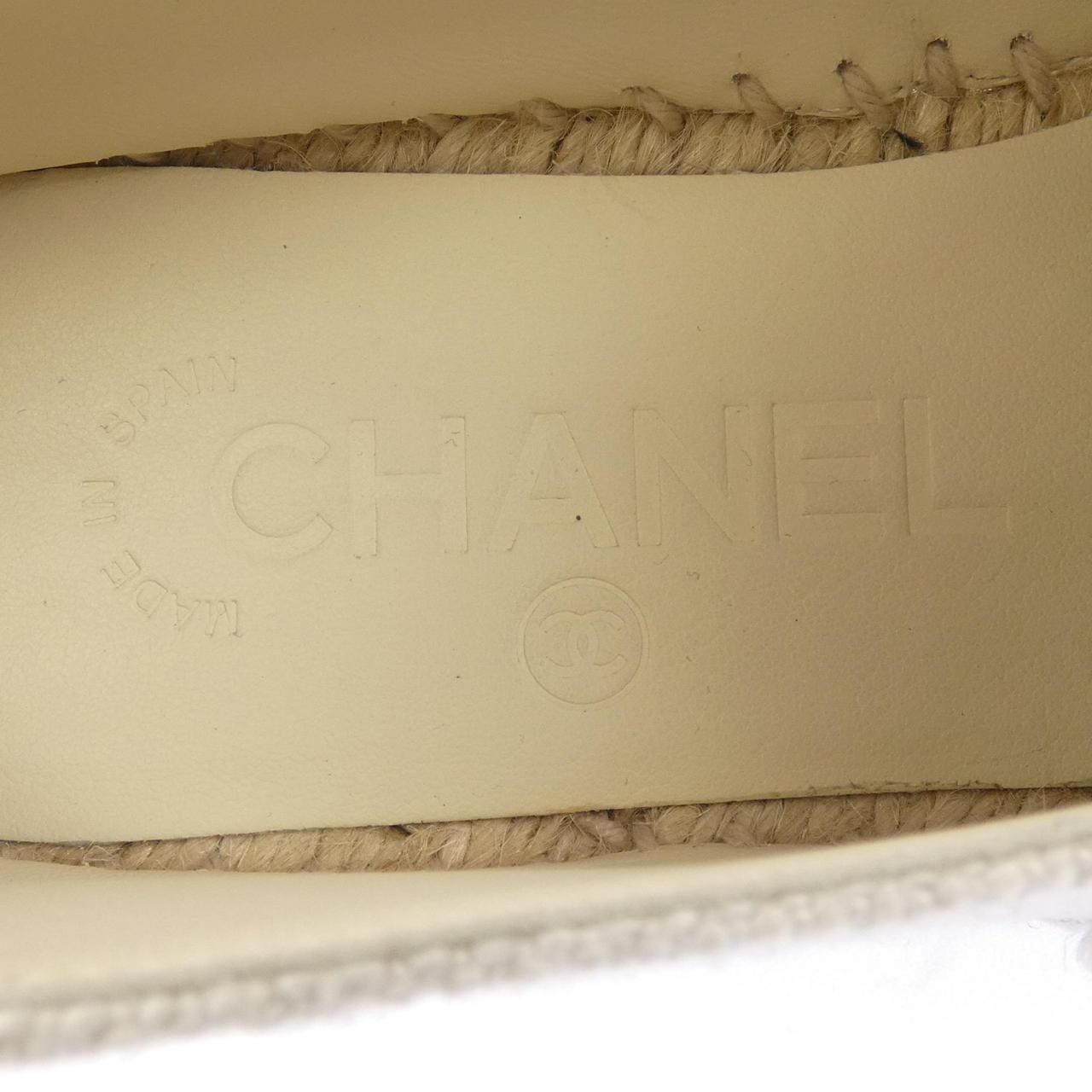 Chanel Espadrilles Shoes White — view 6