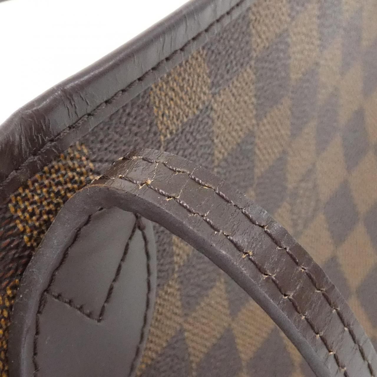 Louis Vuitton Damier Neverfull MM Bag — view 5