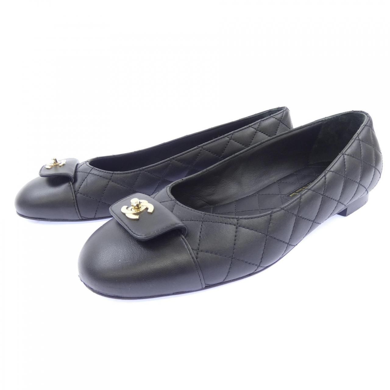 Chanel Ballerina Turnlock Flat Shoes — view 3