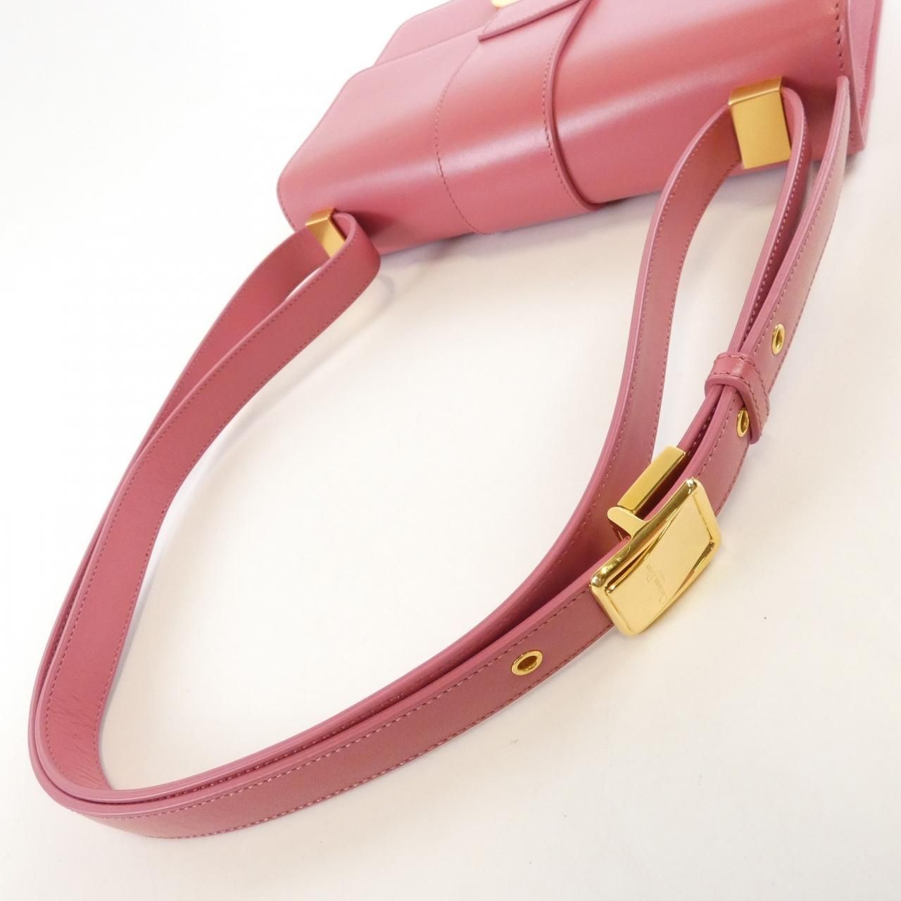 Dior 30 Montaigne Shoulder Bag — view 7