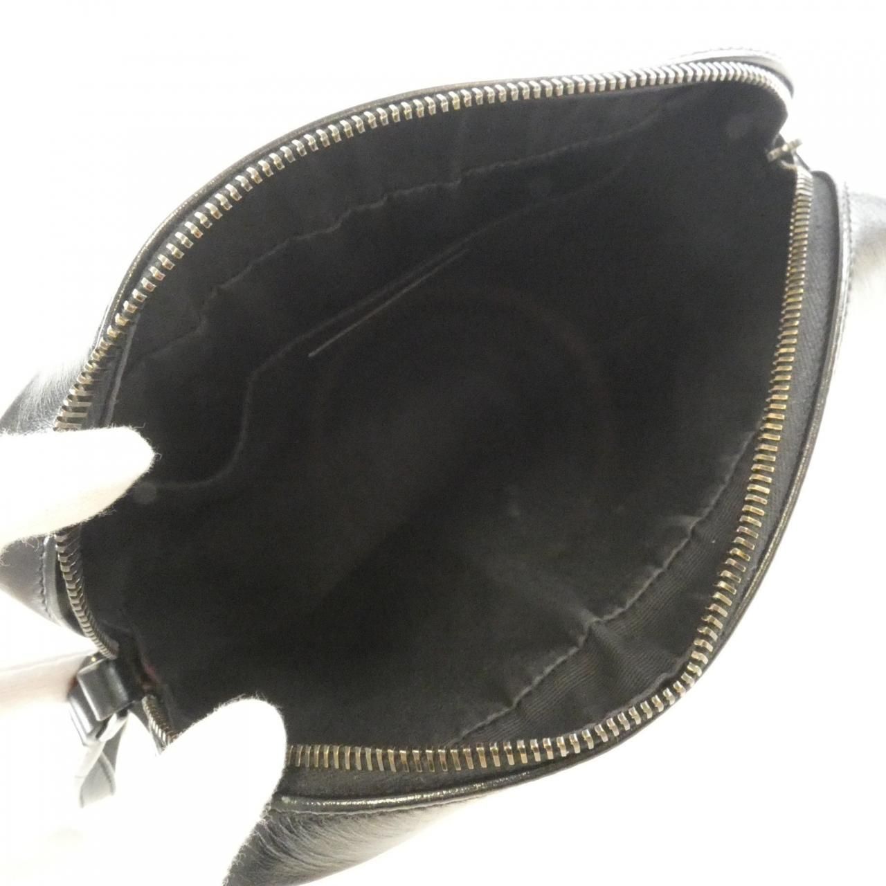 Saint Laurent Lou Shoulder Bag — view 7