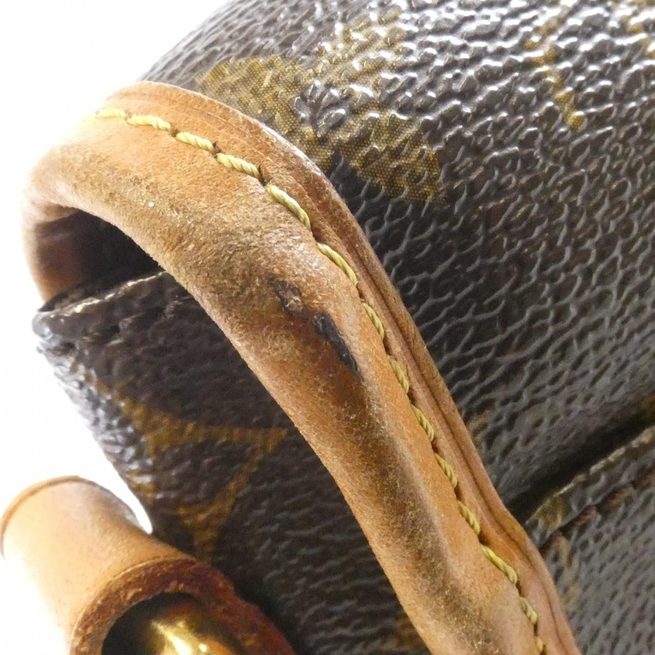 Louis Vuitton Monogram Menilmontan PM Shoulder Bag — view 5