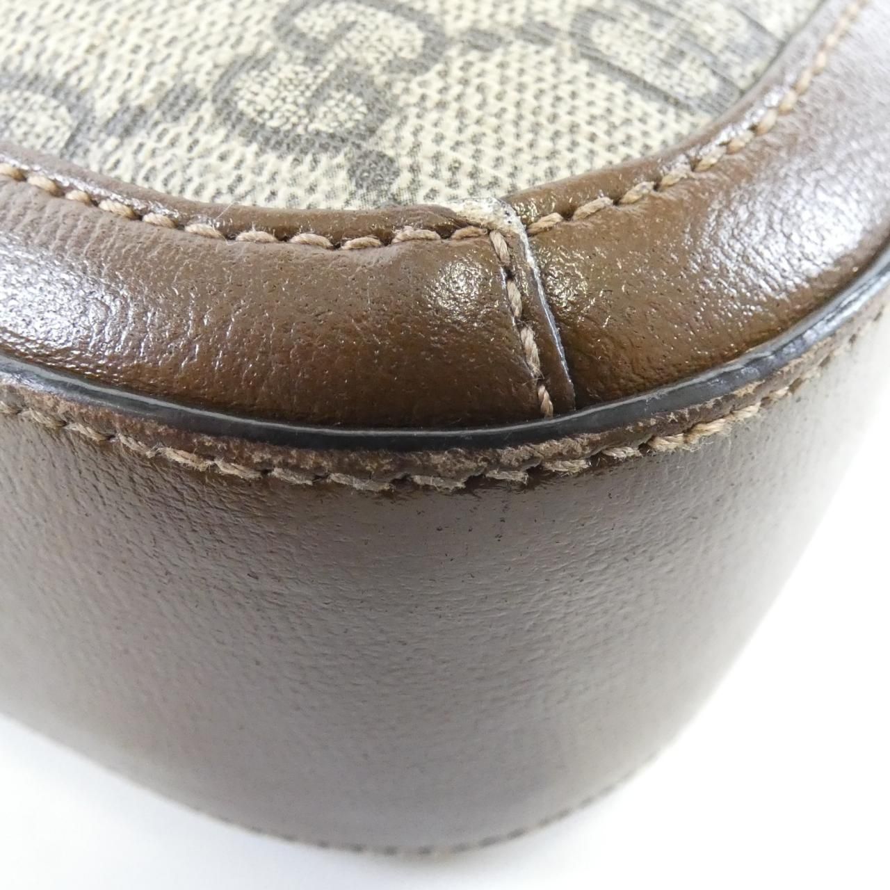 Gucci Horsebit Huhhg Shoulder Bag — view 3