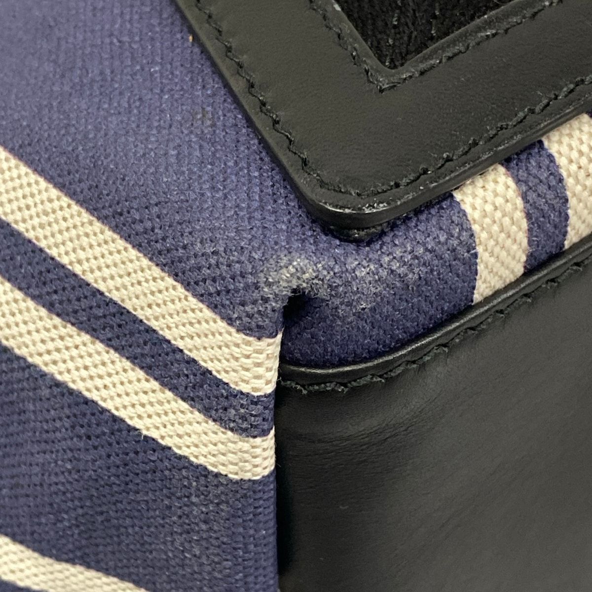 Balenciaga Tote Navy Cabas M White Black Striped Leather — view 6