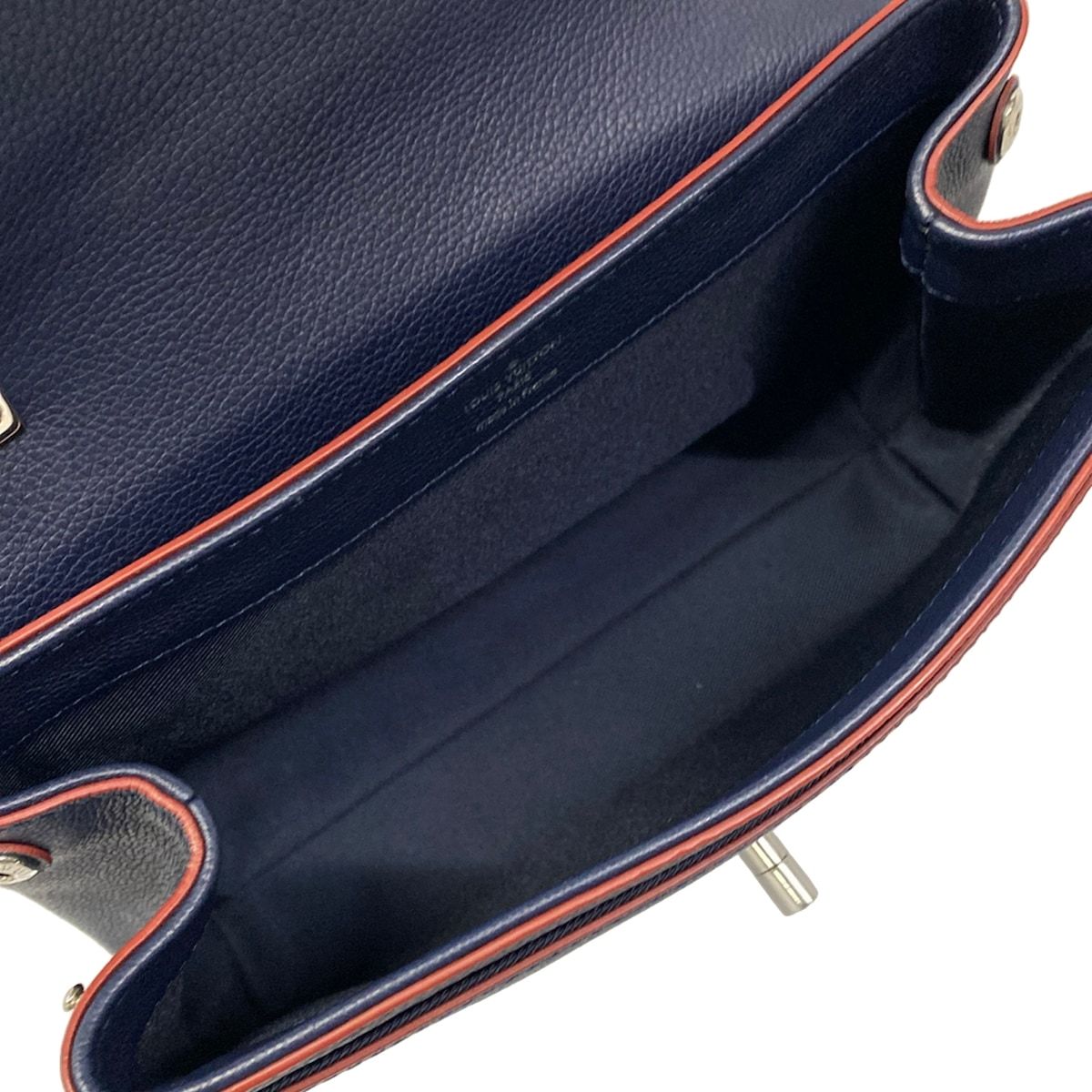 Louis Vuitton Handbag Lockme II BB Marie Nourge Leather — view 7