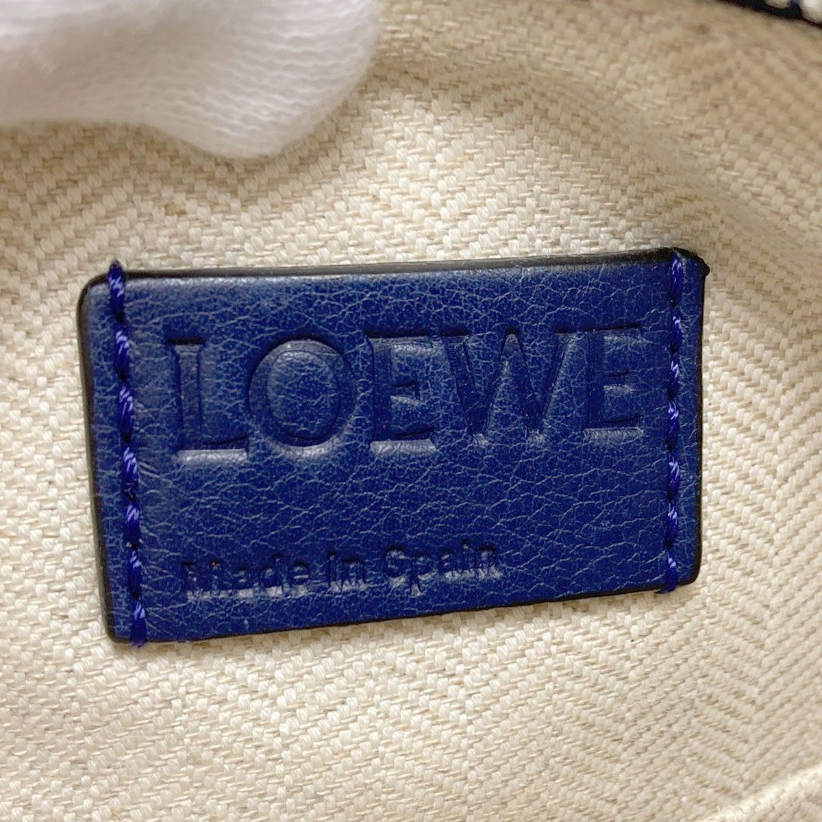 Loewe Puzzle Shoulder Bag Calf — view 6
