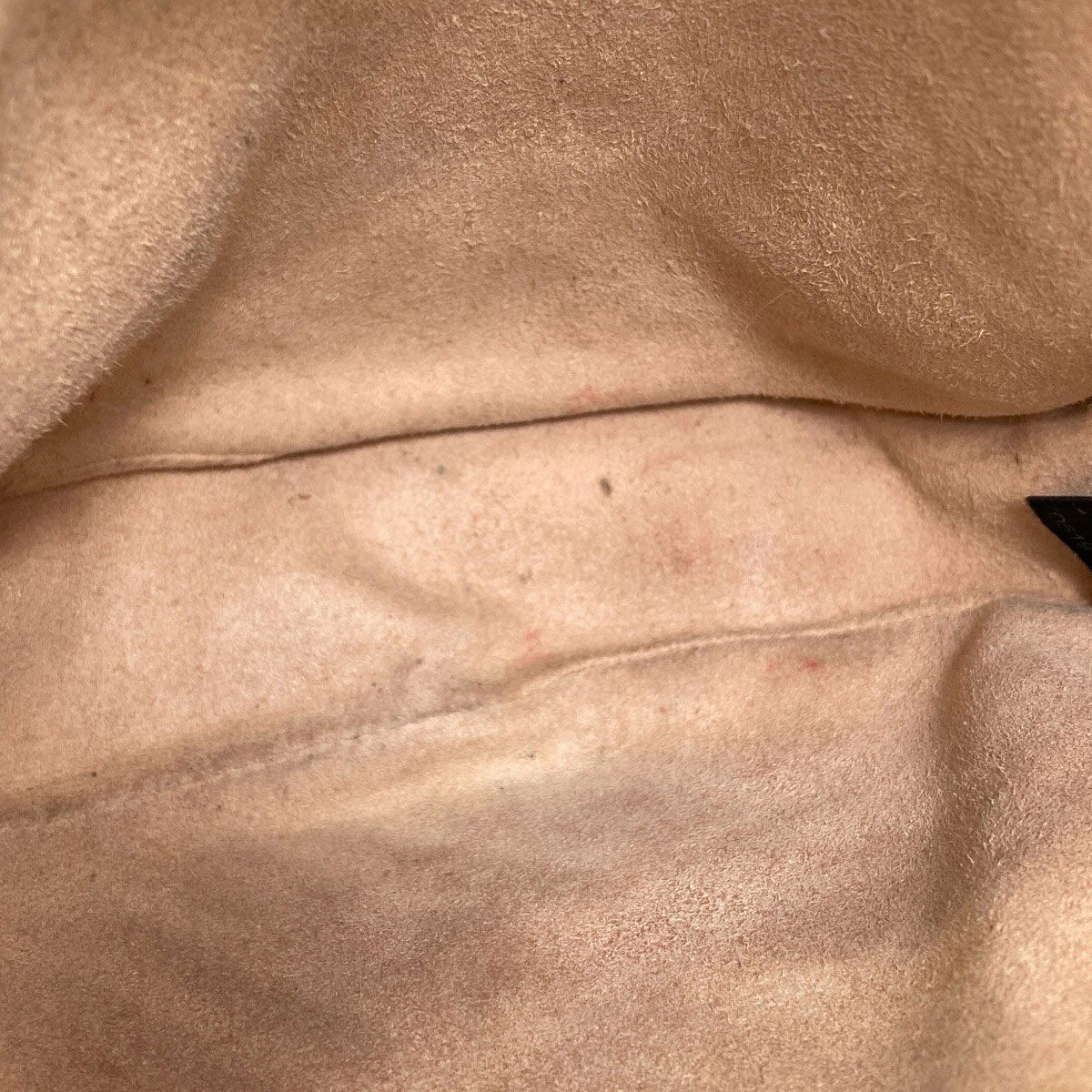 Gucci GG Marmont Shoulder Bag Calf — view 8