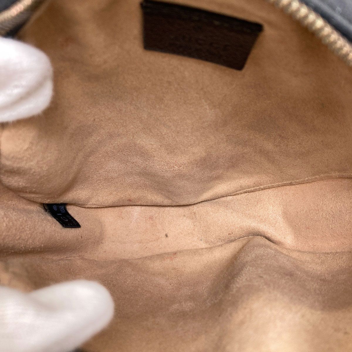Gucci GG Marmont Shoulder Bag Calf — view 5