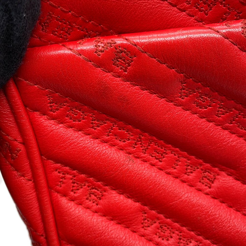 Balenciaga Chain Shoulder Bag Everyday Leather — view 9