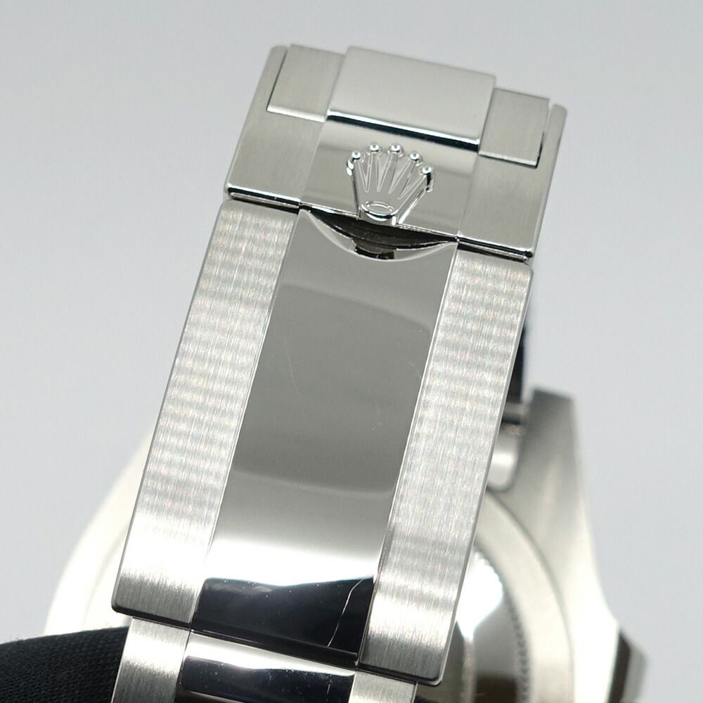 Rolex GMT Master 2 40 mm SS Black Dial Oyster Bracelet Automatic Winding — view 6