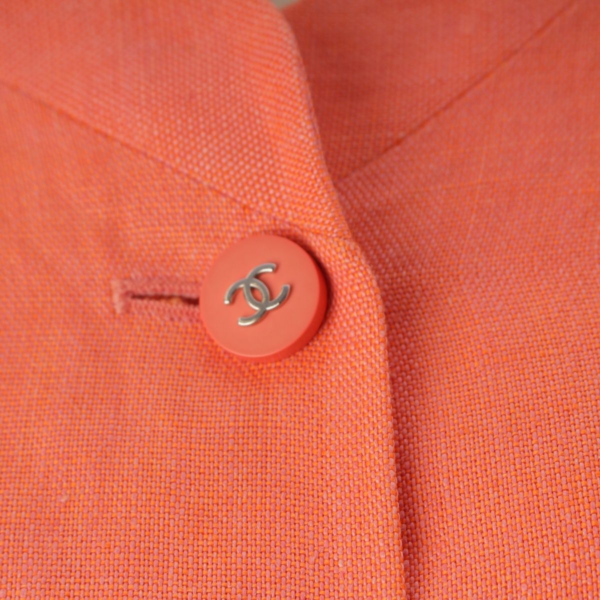 Chanel Linen CC Logo Coco Button Collarless Jacket Pink — view 7