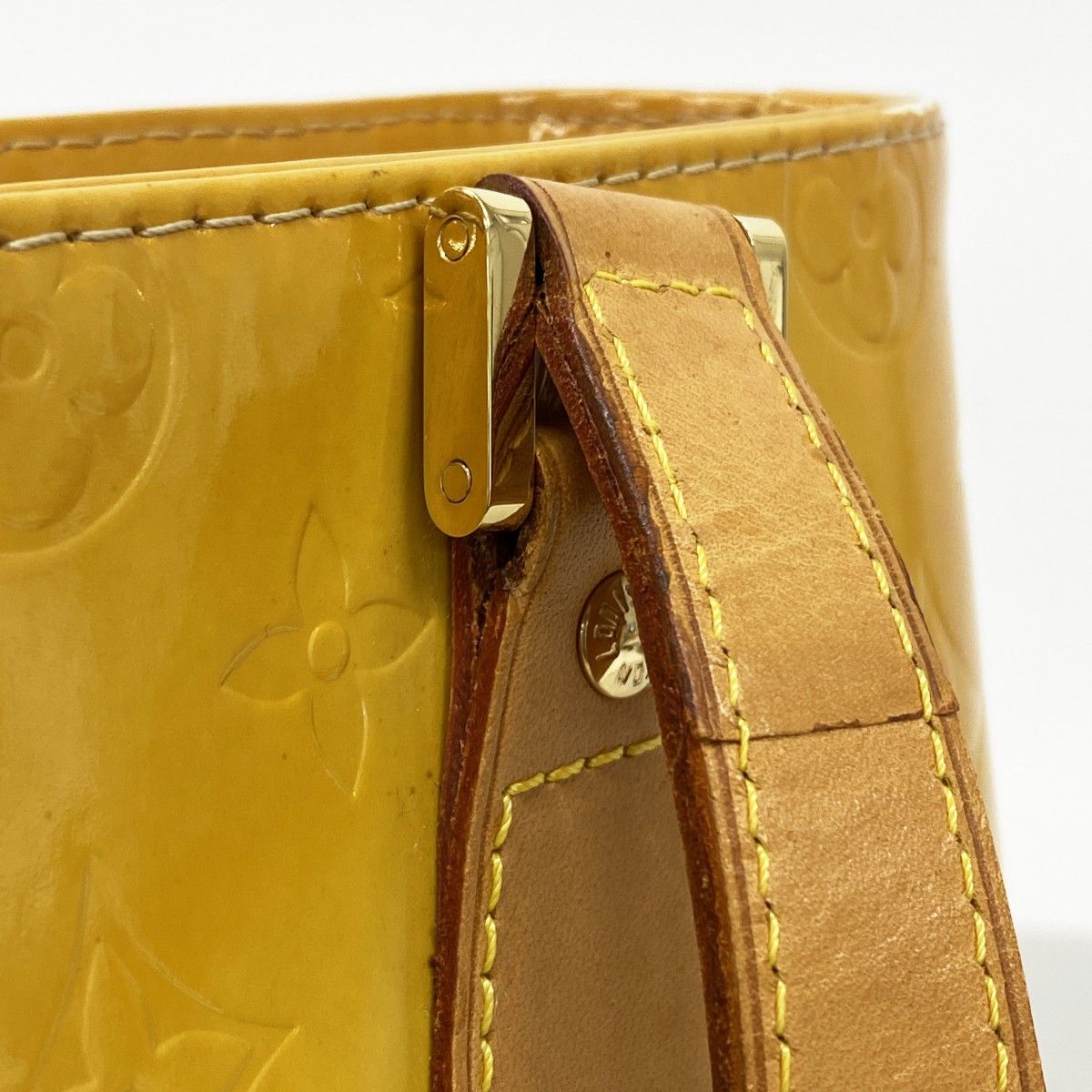 Louis Vuitton Tote Vernis Houston Beige — view 9