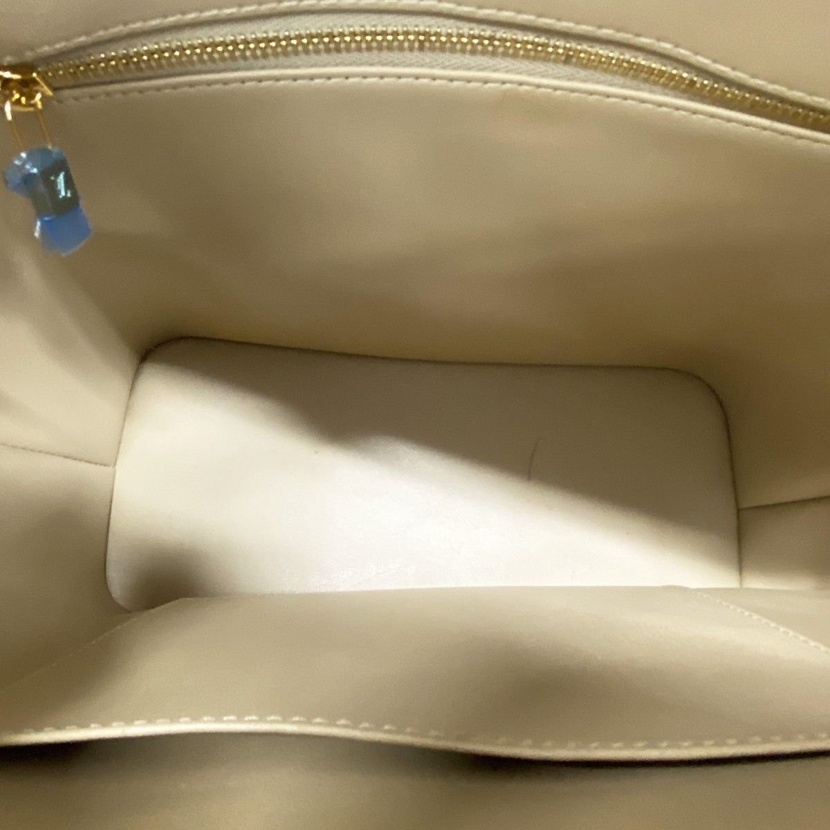 Louis Vuitton Tote Vernis Houston Beige — view 4