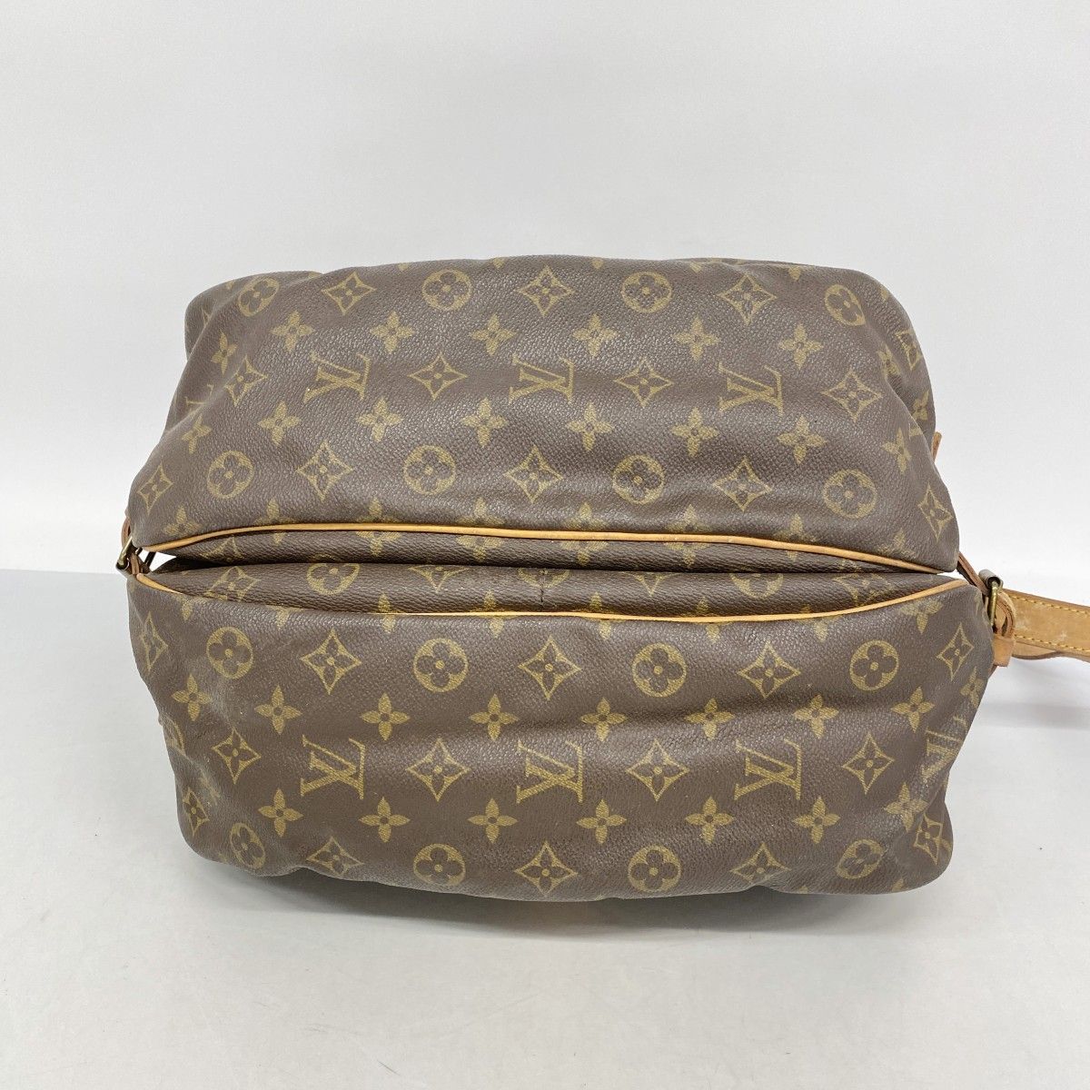 Louis Vuitton Shoulder Bag Monogram Saumur 35 Brown — view 3