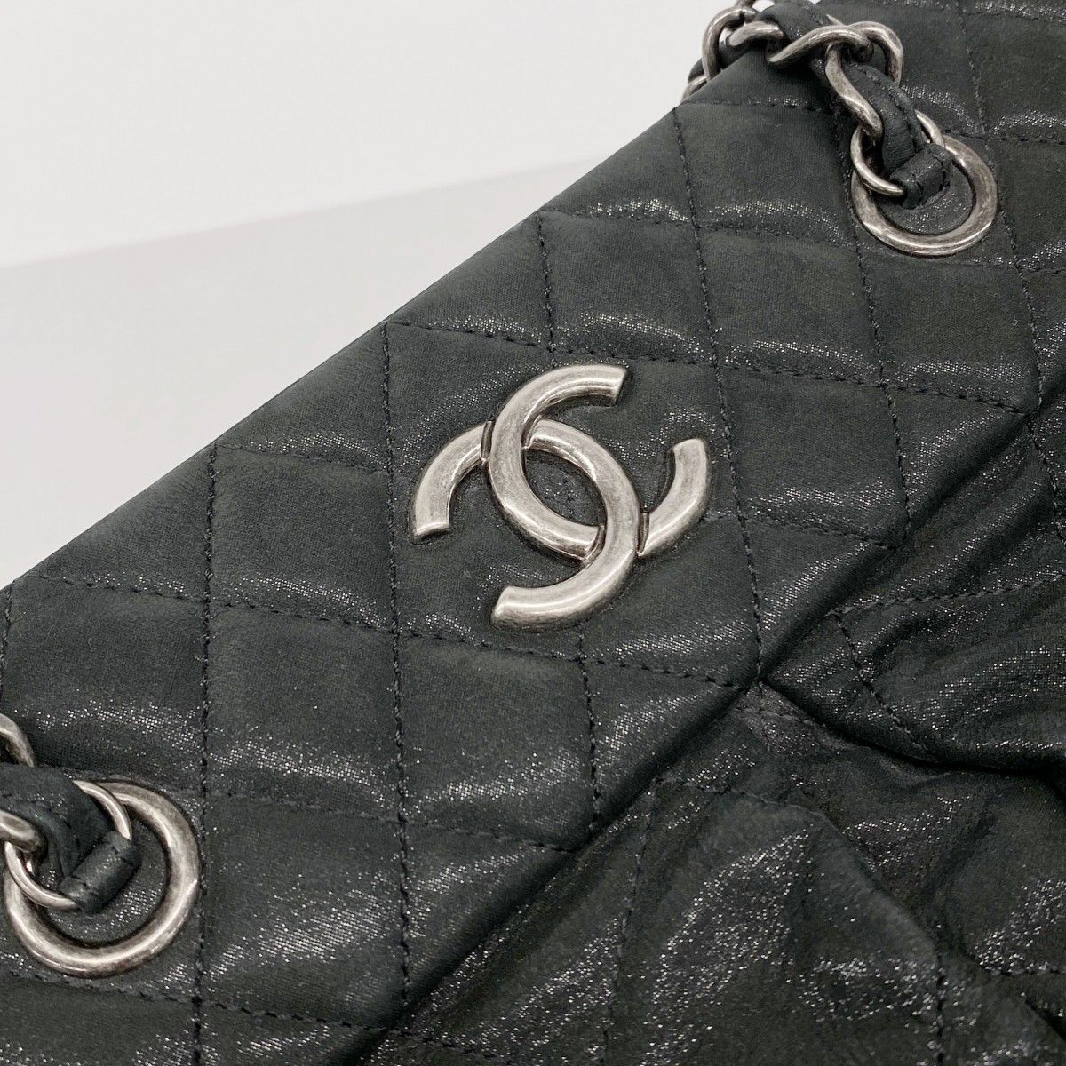 Chanel Shoulder Bag Quilted Leather Black Silver — view 8