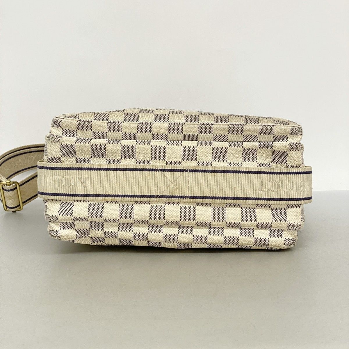 Louis Vuitton Shoulder Bag Damier Azur Naviglio White — view 3